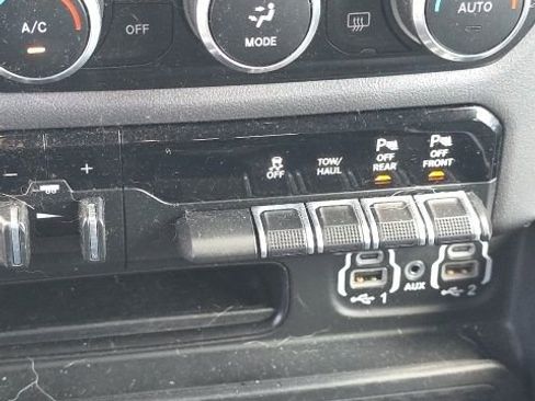 Used 2022 RAM 1500 Big Horn AWD/4WD image 20