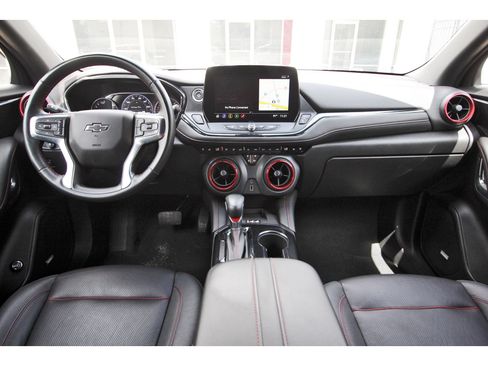 Used 2023 Chevrolet Blazer RS w/ Enhanced Convenience Package FWD image 11