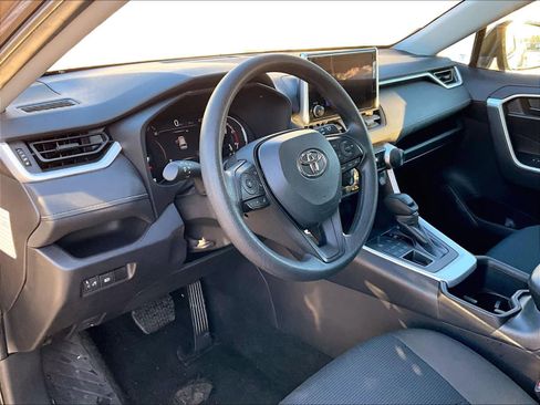 Used 2024 Toyota RAV4 LE image 8