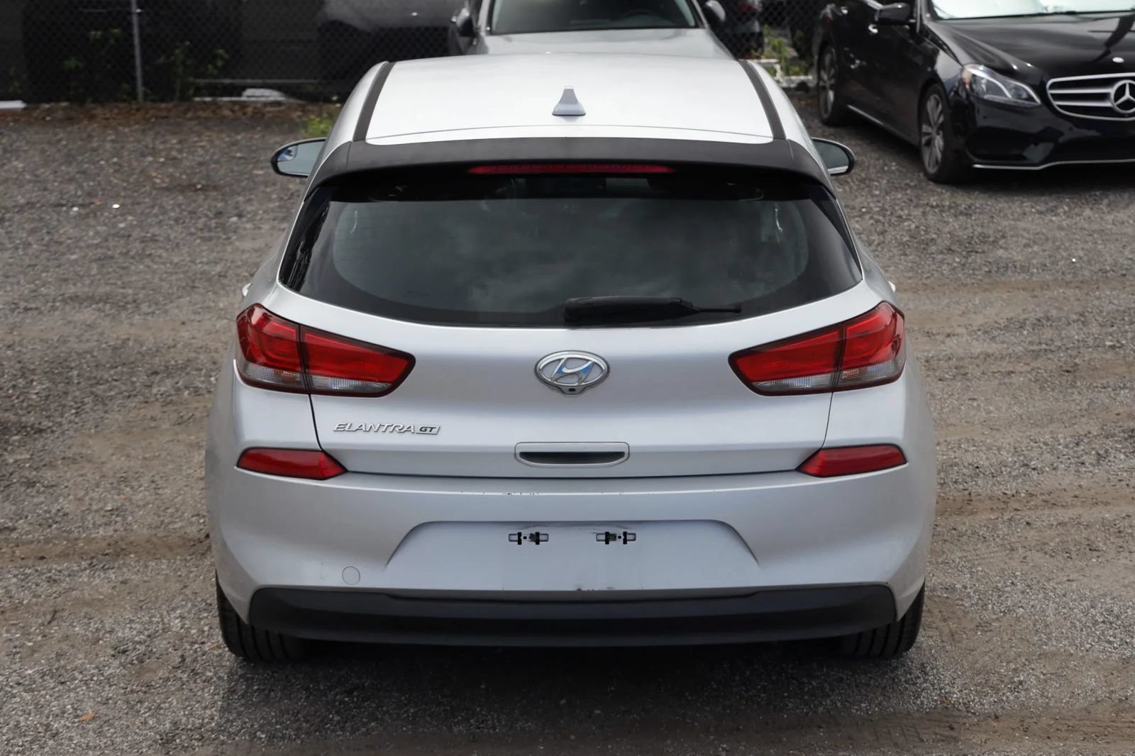 Used 2018 Hyundai Elantra GT FWD image 6