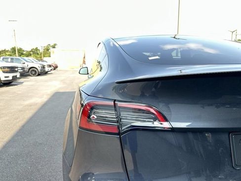 Used 2025 Tesla Model Y Performance AWD/4WD image 26