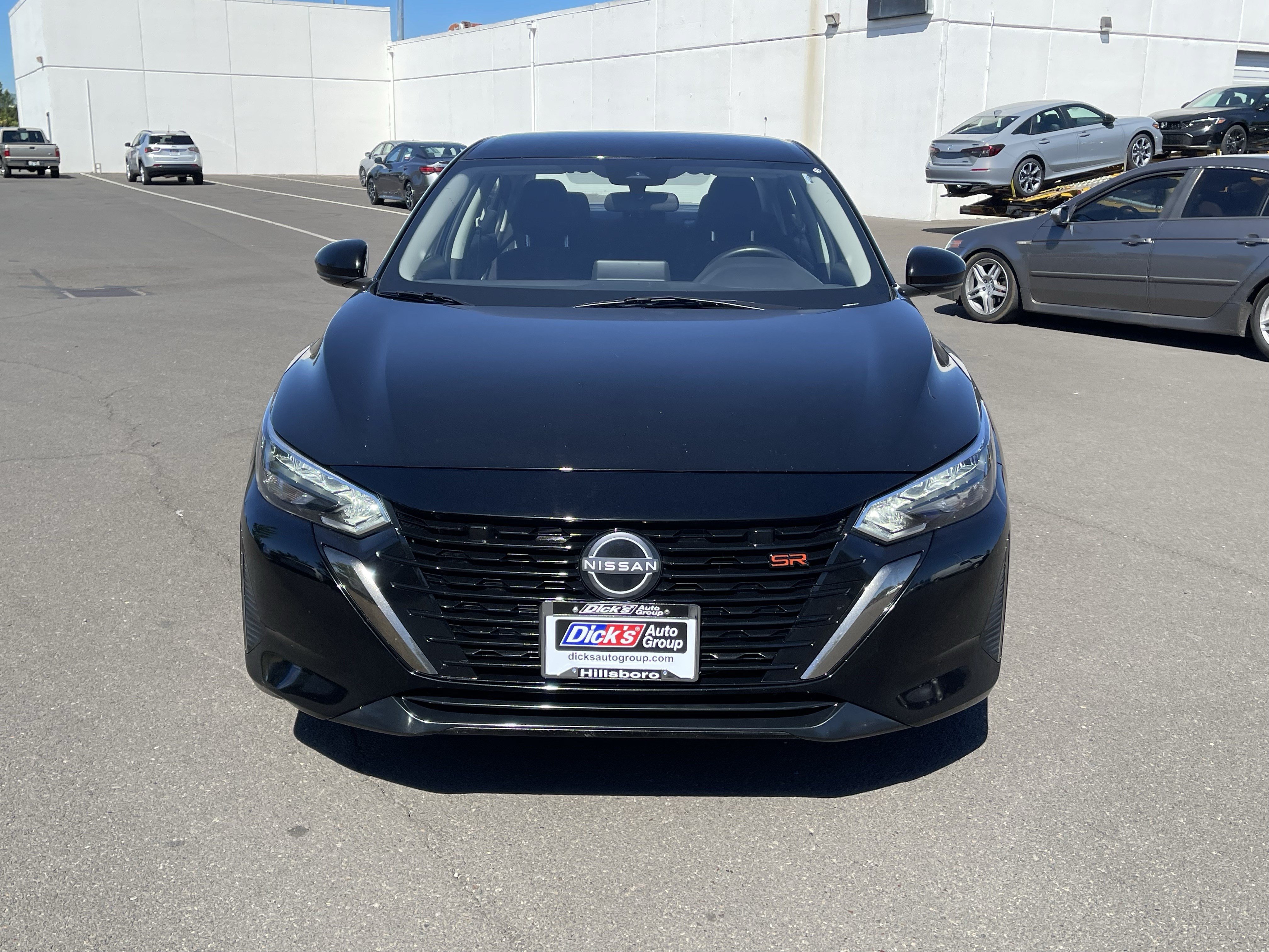 Used 2025 Nissan Sentra SR FWD image 8