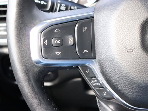 Used 2025 RAM 1500 Laramie AWD/4WD image 30