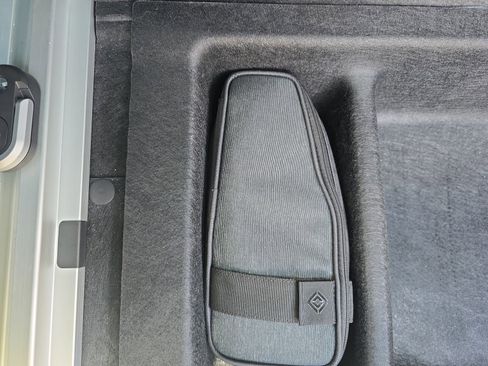 Used 2023 Rivian R1S Adventure AWD/4WD image 34