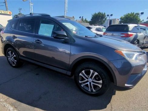 Used 2016 Toyota RAV4 LE image 2