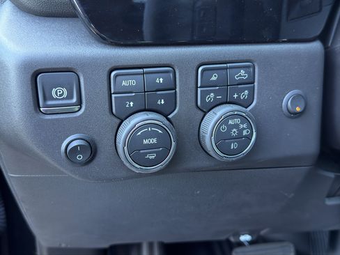 New 2025 Chevrolet Silverado 1500 RST w/ Convenience Package II AWD/4WD image 17