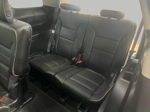 Used 2019 GMC Acadia Denali w/ Technology Package image 17