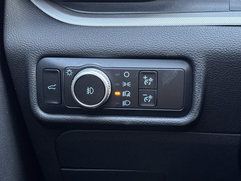 Used 2020 Ford Explorer XLT w/ Equipment Group 202A image 64