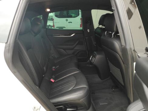 Used 2019 Maserati Levante AWD/4WD image 25