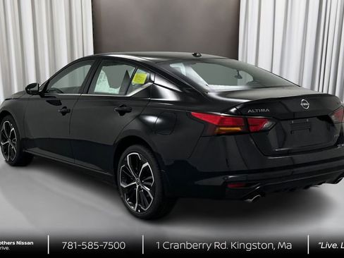 Certified 2024 Nissan Altima 2.5 SR AWD/4WD image 7