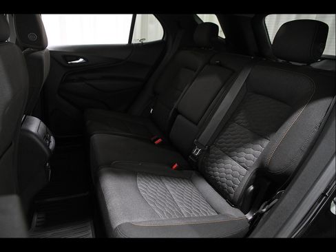 Used 2019 Chevrolet Equinox LT FWD image 18