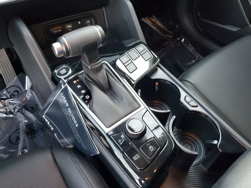 Certified 2025 Kia Sportage EX image 26