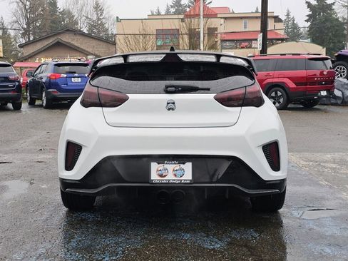Used 2020 Hyundai Veloster Turbo image 6