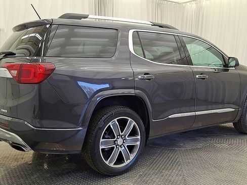 Used 2017 GMC Acadia Denali w/ Technology Package AWD/4WD image 3