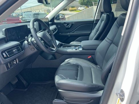 New 2025 Lincoln Aviator Premiere w/ Equipment Group 101A image 12