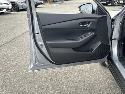 Certified 2025 Honda Accord LX image 17
