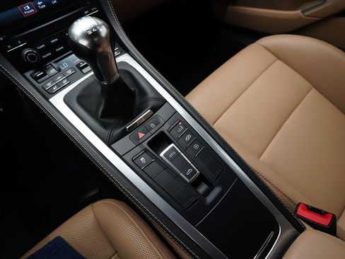 Certified 2021 Porsche 718 Boxster image 23