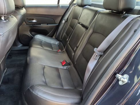 Used 2015 Chevrolet Cruze LT FWD image 24