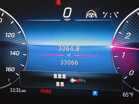 Used 2024 Mercedes-Benz GLE 350 4MATIC image 31