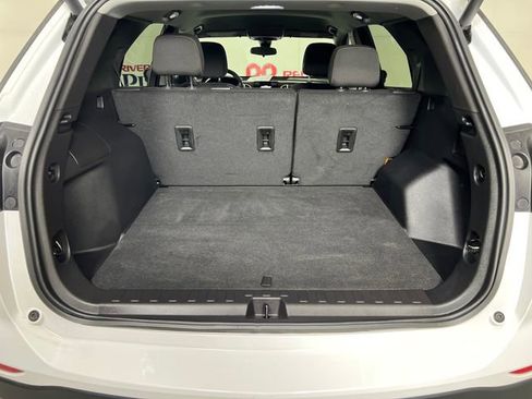 Used 2024 Chevrolet Equinox LT image 22