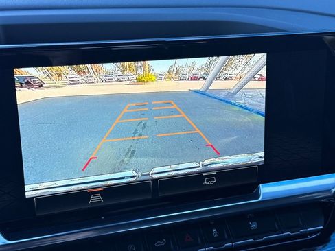 New 2026 GMC Sierra 1500 SLE w/ LPO, Black Badging Package image 18