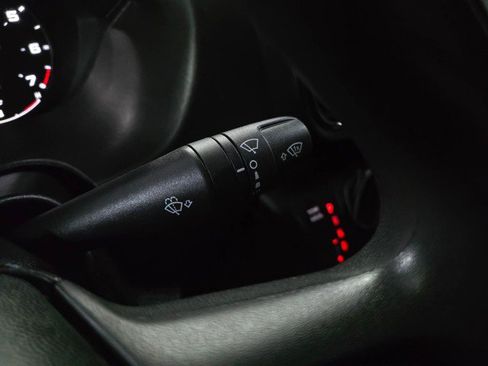 Used 2023 RAM ProMaster 2500 w/ Driver Convenience Group image 19