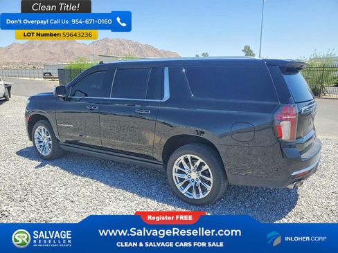 Used 2021 Chevrolet Suburban Premier w/ Premium Package AWD/4WD image 3