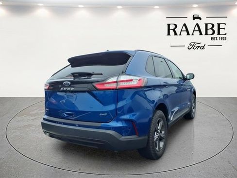 Used 2024 Ford Edge SEL w/ Sport Appearance Package AWD/4WD image 11