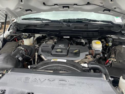 Used 2014 RAM 3500 Tradesman image 26