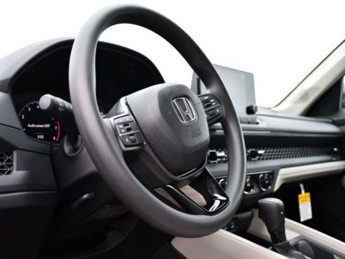 New 2025 Honda Accord SE image 11