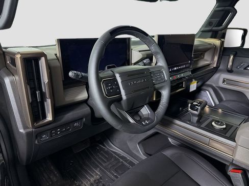 Used 2025 GMC Hummer EV 2X AWD/4WD image 9