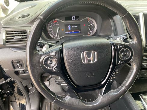 Used 2017 Honda Pilot Elite image 13