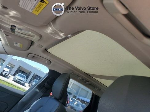 Certified 2024 Volvo XC60 B5 Plus w/ Protection Package Premier AWD/4WD image 17