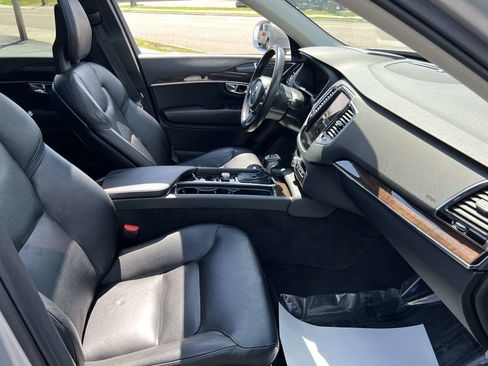 Used 2016 Volvo XC90 T6 Momentum w/ Momentum Plus Package image 19