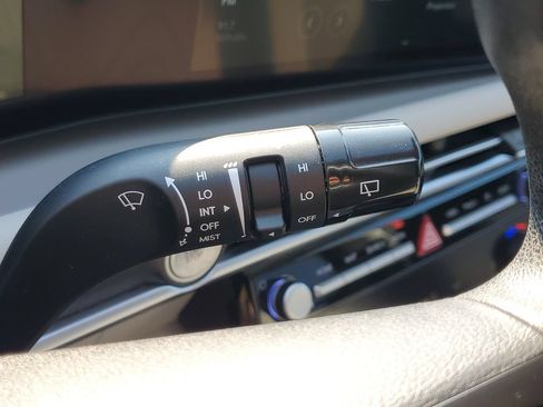 Used 2025 Hyundai Tucson SEL FWD image 17