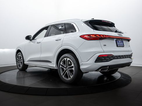 New 2025 Audi Q5 Premium image 5