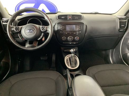 Used 2016 Kia Soul + image 32