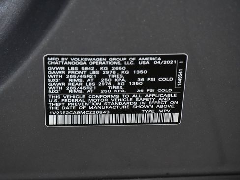 Used 2021 Volkswagen Atlas Cross Sport SEL R-Line image 17