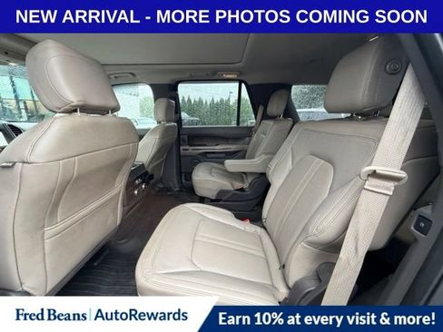 Used 2018 Ford Expedition Limited w/ Equipment Group 302A AWD/4WD image 11