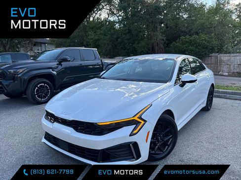 Used 2025 Kia K5 LXS FWD image 1