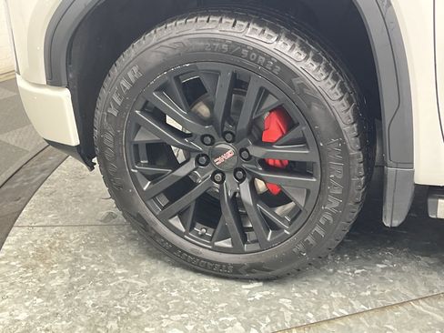 Certified 2020 GMC Sierra 1500 Denali w/ Denali Ultimate Package image 40