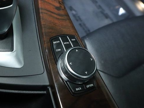 Used 2018 BMW 320i Sedan RWD image 31