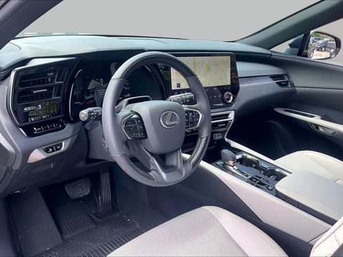 Used 2026 Lexus RX 350h w/ Convenience Package AWD/4WD image 17