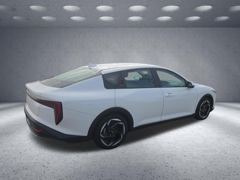 Used 2025 Kia K4 EX FWD image 17