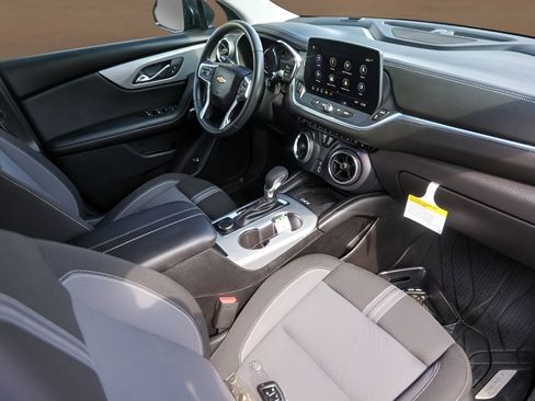Used 2024 Chevrolet Blazer LT w/ Convenience Package FWD image 28