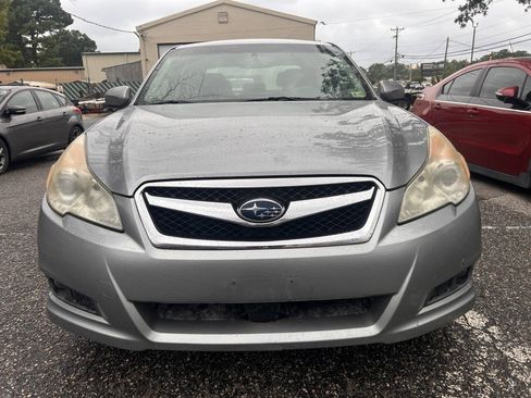 Used 2011 Subaru Legacy 2.5i Premium AWD/4WD image 4