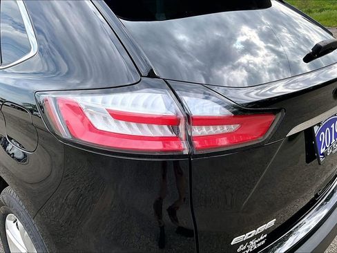 Used 2019 Ford Edge SEL w/ Equipment Group 201A AWD/4WD image 29