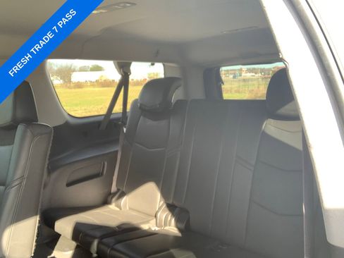 Used 2015 Cadillac Escalade ESV Luxury image 4