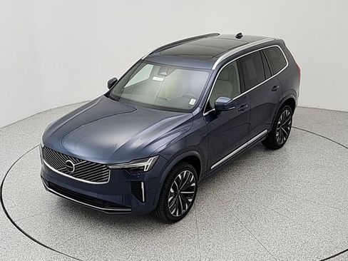 Certified 2026 Volvo XC90 B6 Plus AWD/4WD image 13