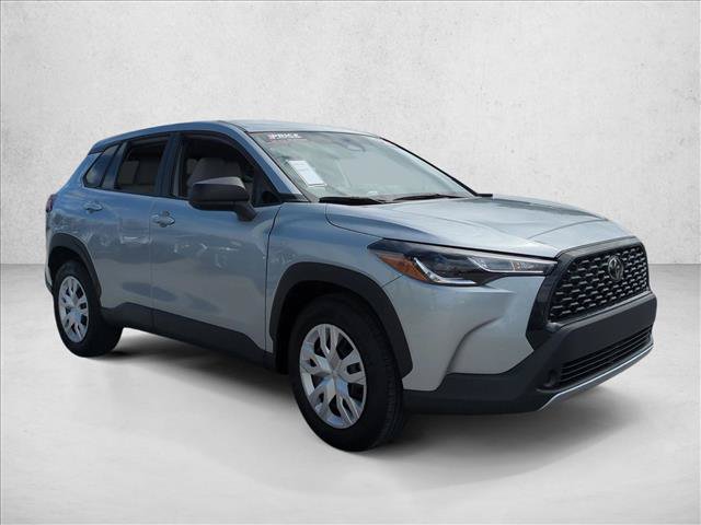 Certified 2025 Toyota Corolla Cross L FWD image 3